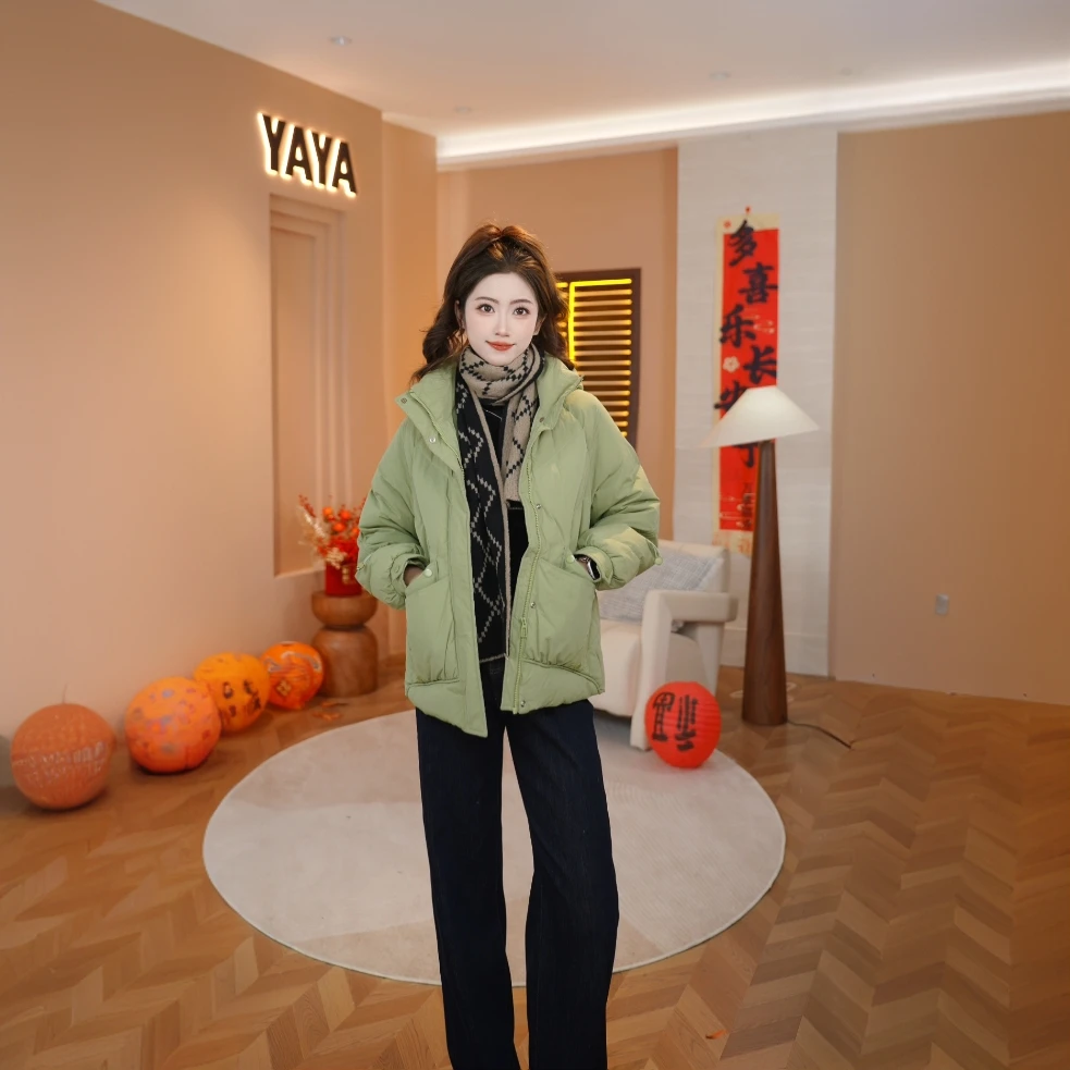 YAYA/鸭鸭短款羽绒服女2024年新款冬季保暖时尚宽松百搭连帽外套