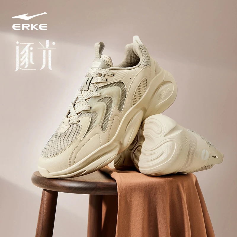 逐光丨鸿星尔克运动鞋情侣密网透气老爹鞋潮鞋休闲鞋透气面包鞋