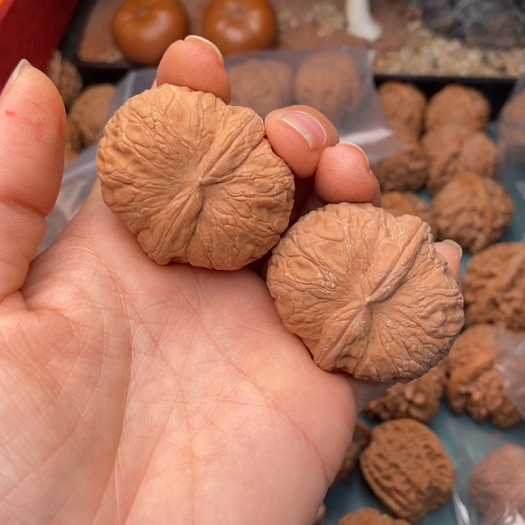 如***行文玩核桃吊坠元宝66