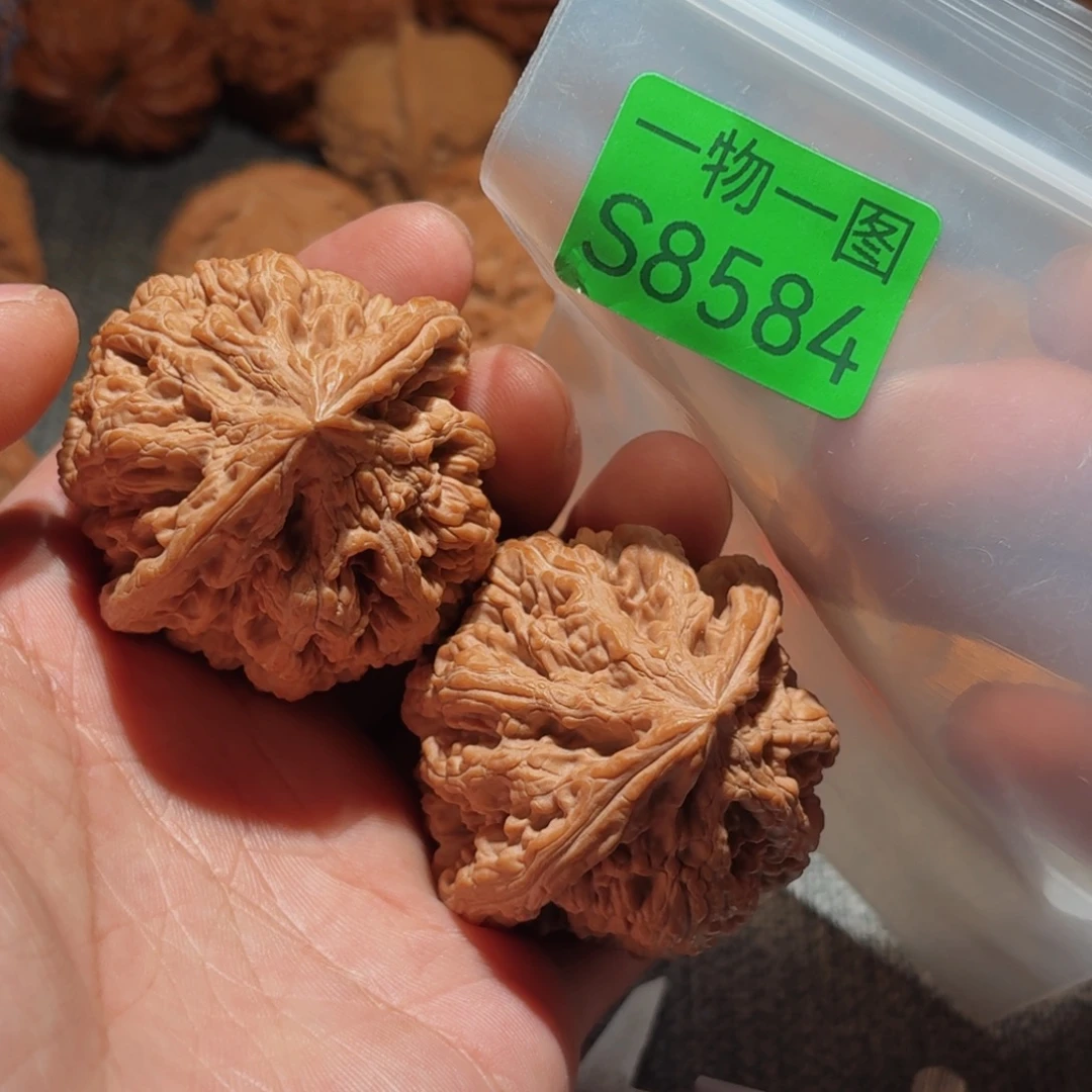 文玩核桃把件粗筋