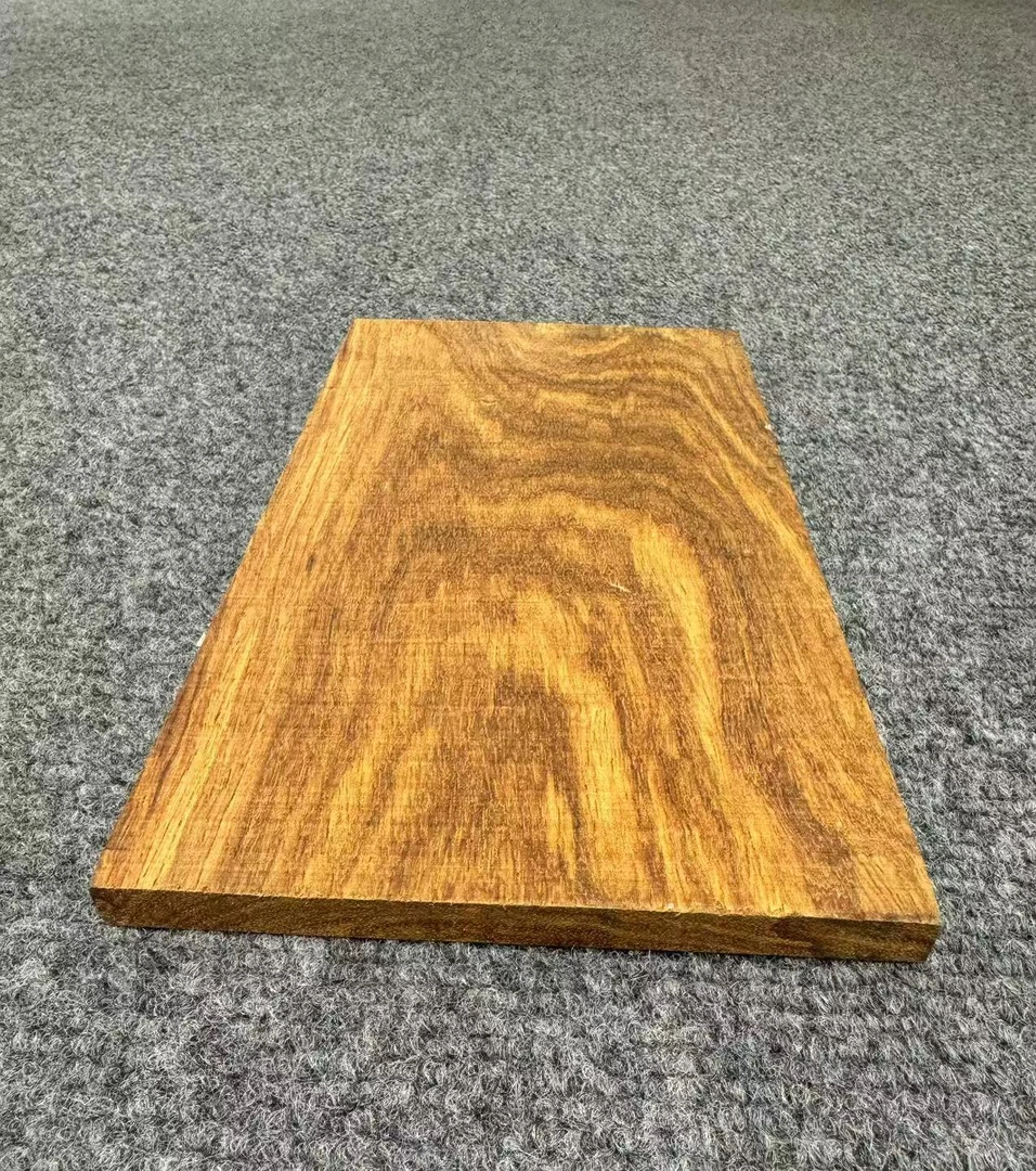 1、孤品瑕疵国标红木方料下脚料DIY，具体实物以直播间为准