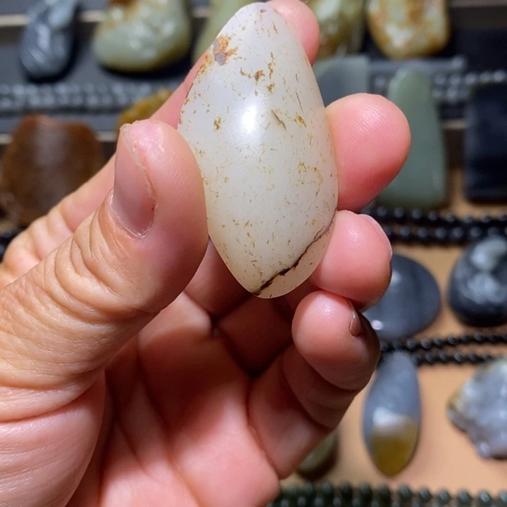 荷***贵和田玉未镶嵌吊坠(不含链)