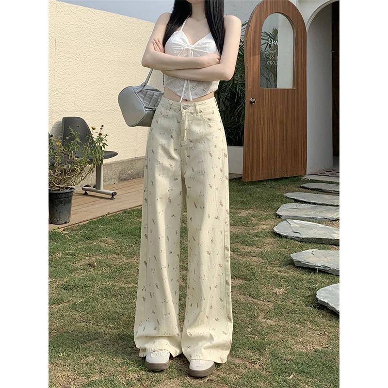 2-300斤胖mm大码女装杏色印花直筒裤女宽松显瘦春季甜美牛仔裤子