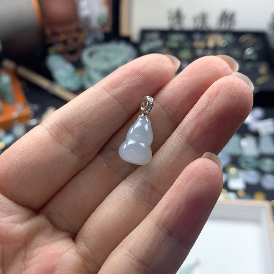 颈饰银S925镶嵌翡翠左*
