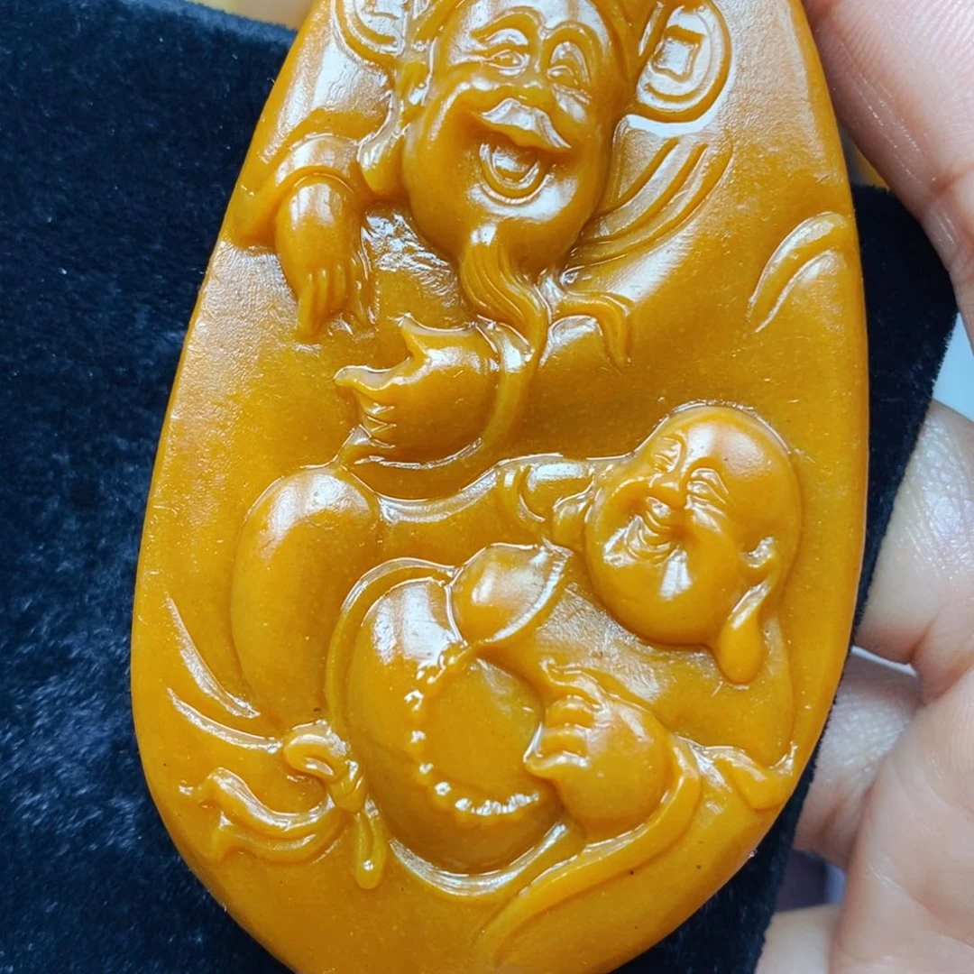 石英质玉（黄龙玉）未镶嵌颈饰