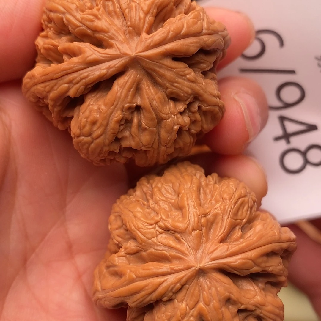 阳****把件文玩核桃42粗筋