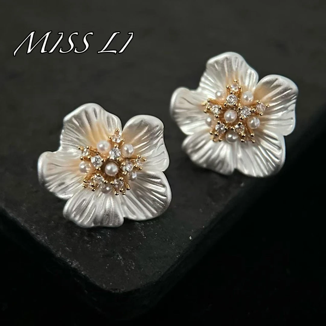 铜合金合成锆石耳饰 哑光锆石珠珠栀子花耳环 气质 时尚 轻奢 807