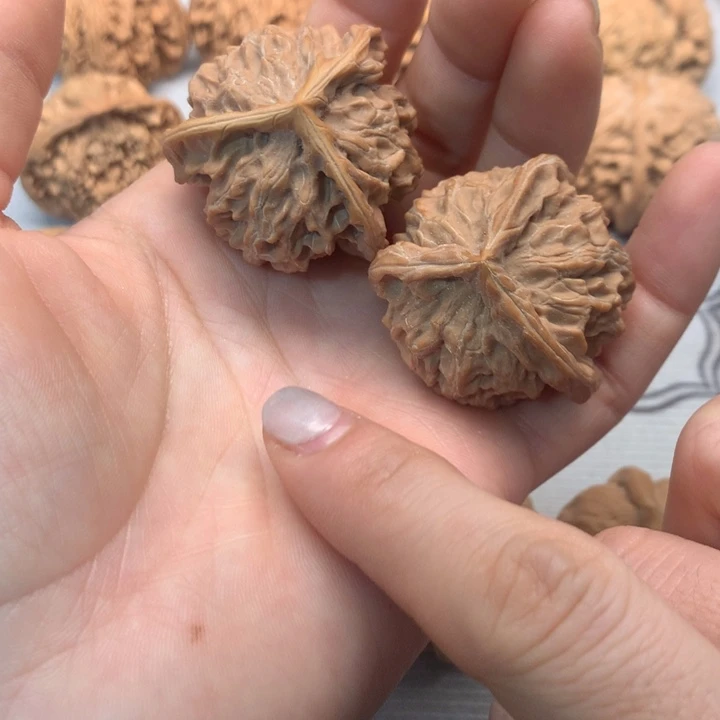 开***哥文玩核桃把件盘山三棱