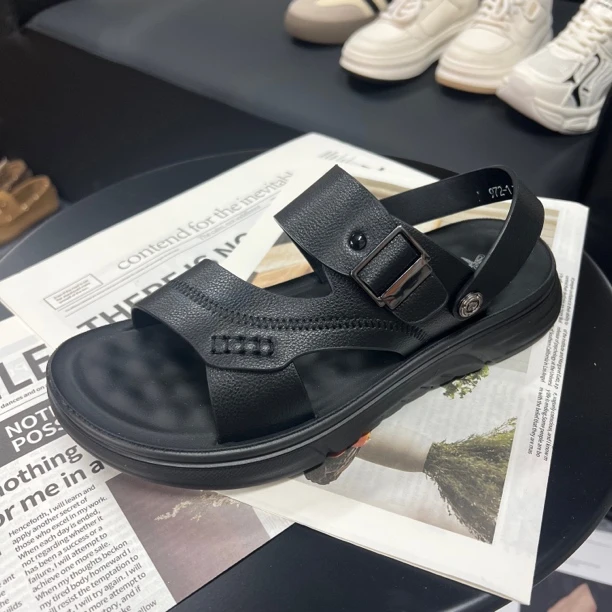 9772男鞋夏季牛皮凉鞋男外出软底外穿两用拖鞋休闲凉拖沙滩鞋A11