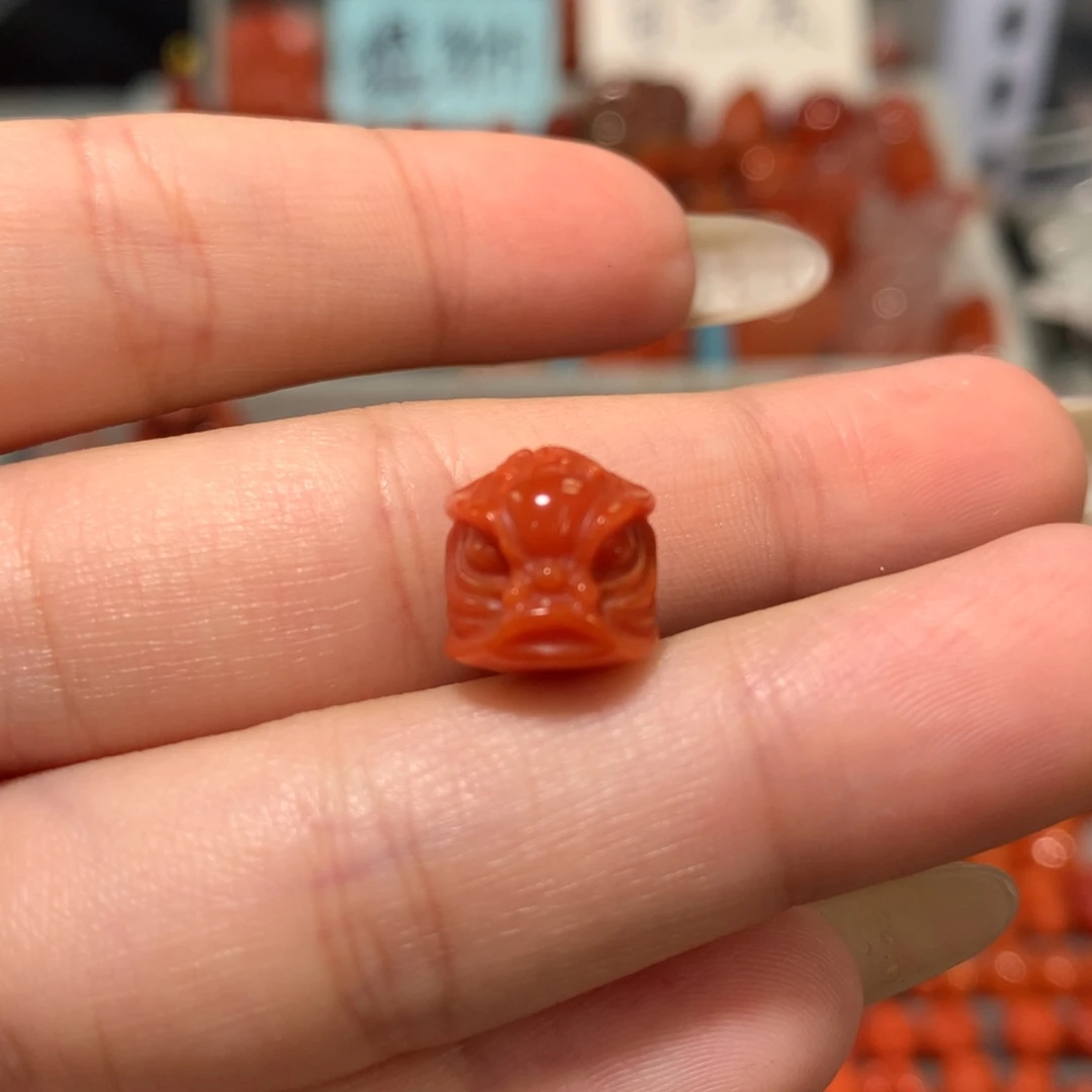 【闪购商品】未镶嵌醒狮南红玛瑙