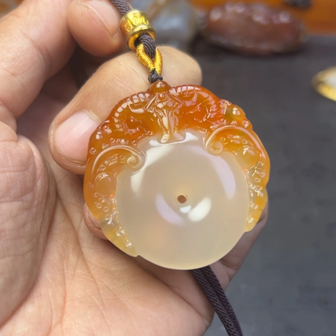 张***！未镶嵌手把玛瑙/玉髓