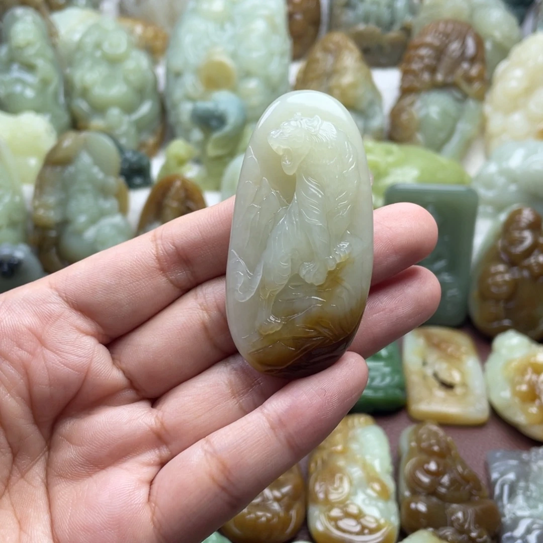 颈饰未镶嵌和田玉
