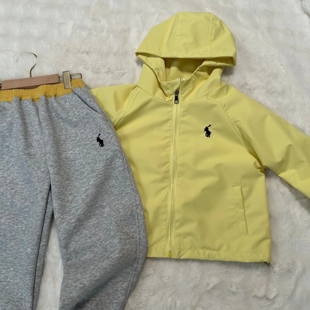 雨亮黄冲锋衣套装2025男童女童套装两件套新款休闲外套连帽卫衣
