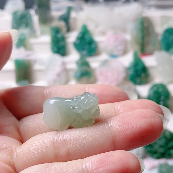 未镶嵌独山玉挂件