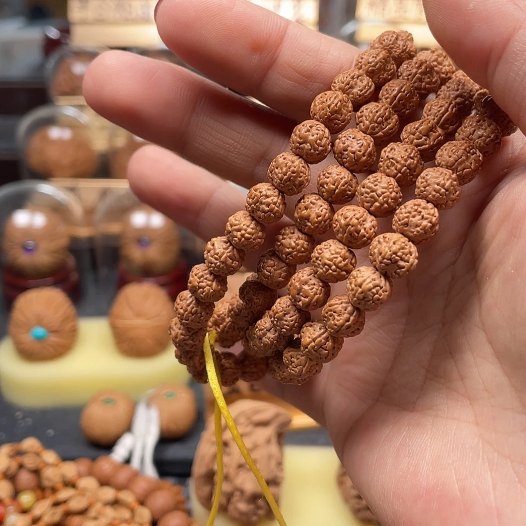 义***文玩核桃把件金刚