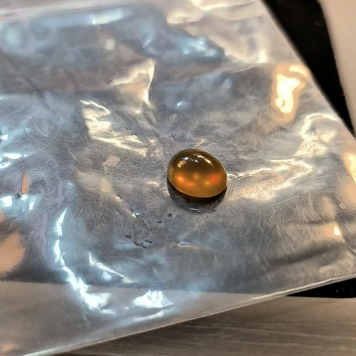 风****未镶嵌戒面石英岩玉