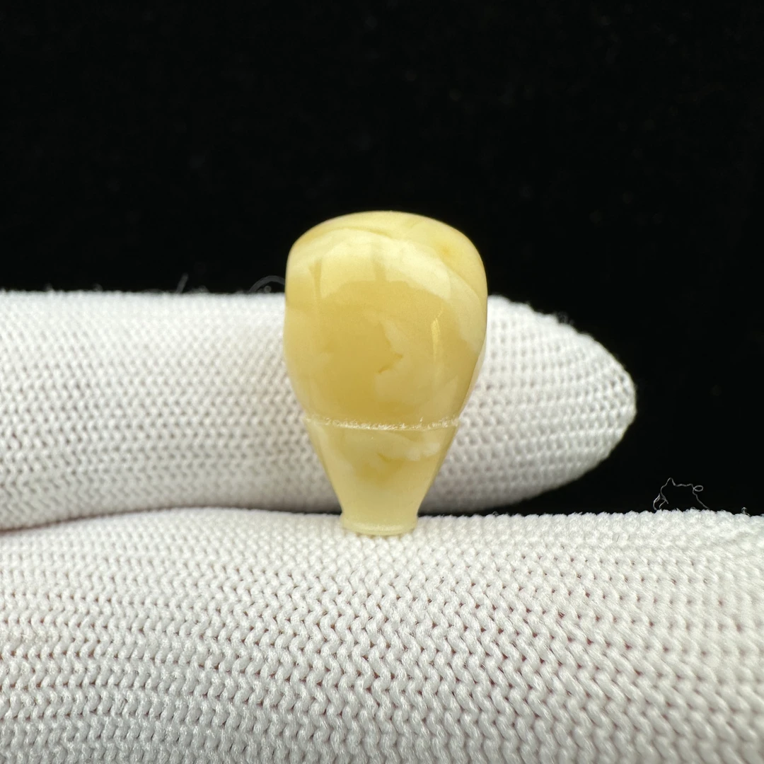 Y7022天然原矿蜜蜡 鸡油黄白花三通 13*20mm抖音基地质检发货