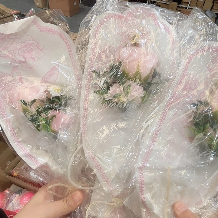 粉色花5支。