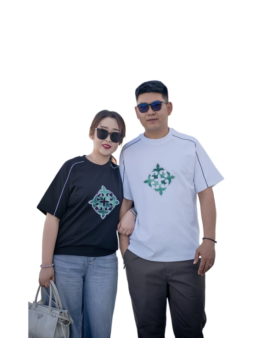 哈萨克SERI品牌男女同款短袖