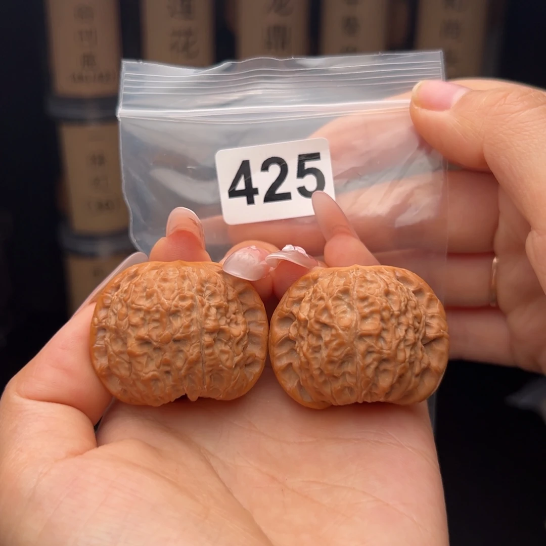 ****南吊坠文玩核桃血麒麟