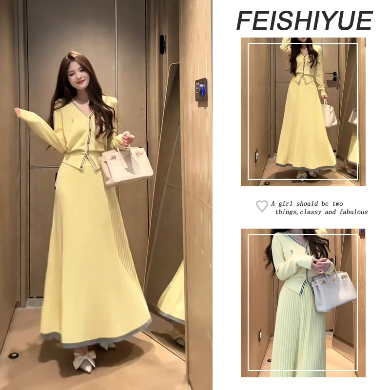 2025秋季新款减龄V领针织衫百搭半身裙两件套女时尚穿搭一整套