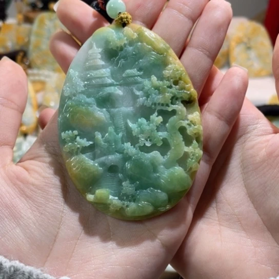 用***7翡翠未镶嵌挂件翡翠