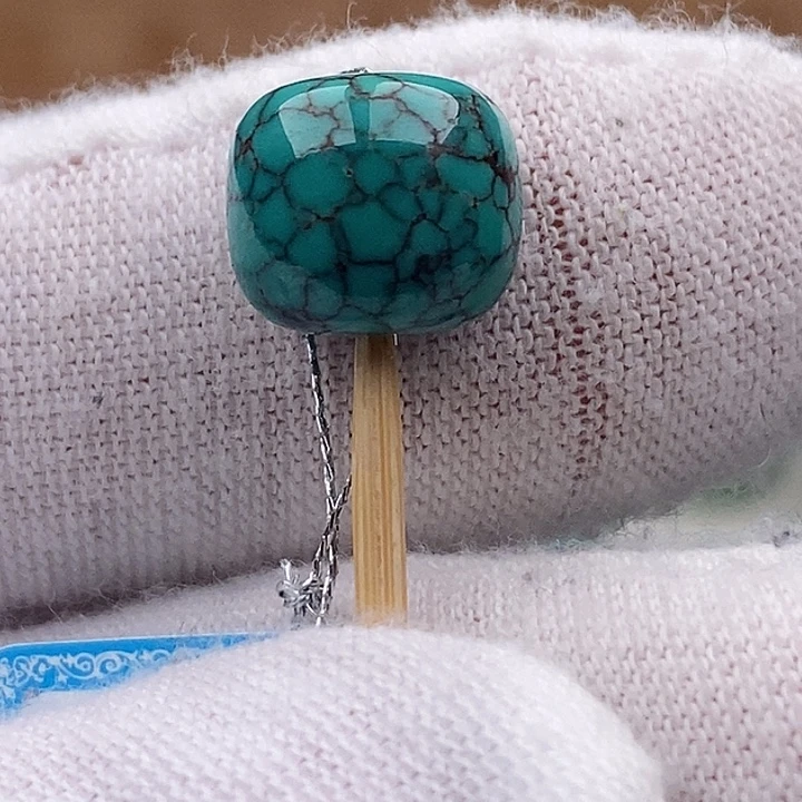 绿松石未镶嵌珠宝奇石10.2