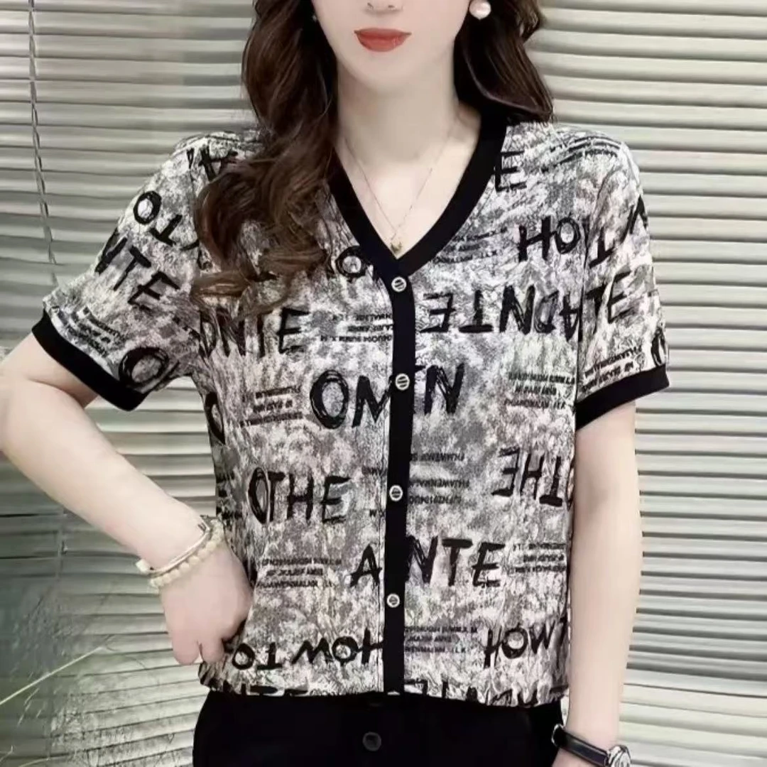 夏季新款透气V领百搭轻薄洋气时尚百搭字母短袖T恤宽松显瘦上衣