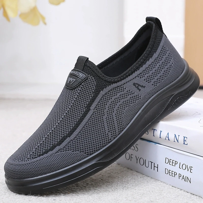 老北京布鞋男鞋春秋季透气男士休闲鞋中老年一脚蹬软底防滑爸爸鞋