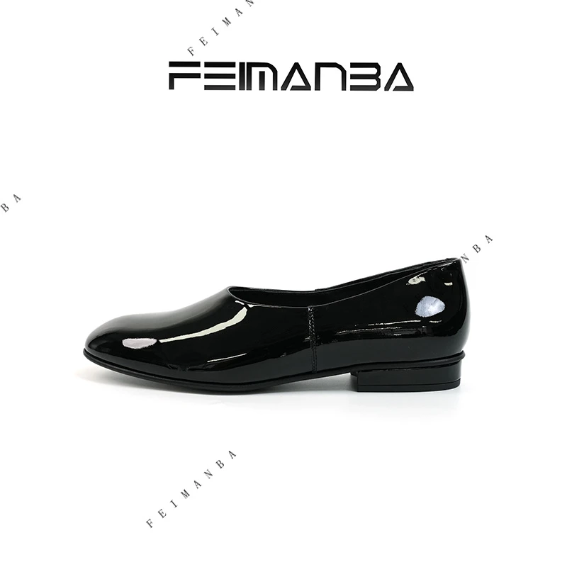 FEIMANBA 极简风胎牛漆皮圆头单鞋女