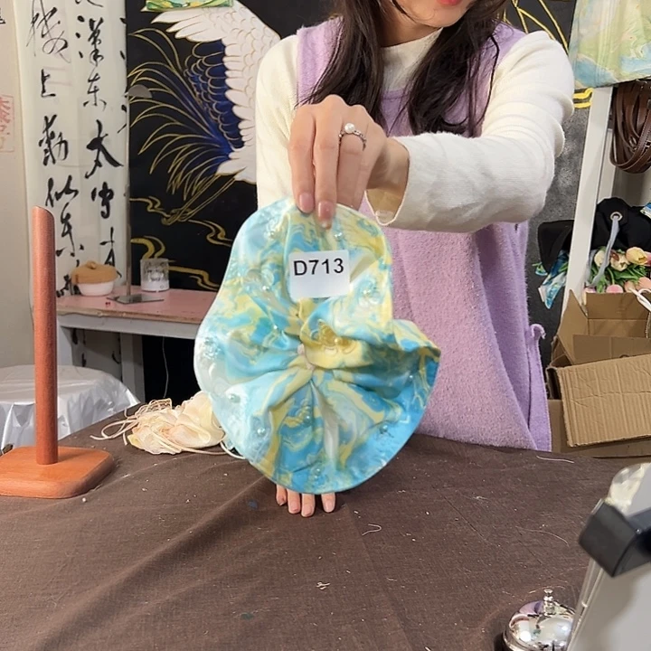 芹****713圆饼发圈不退不换