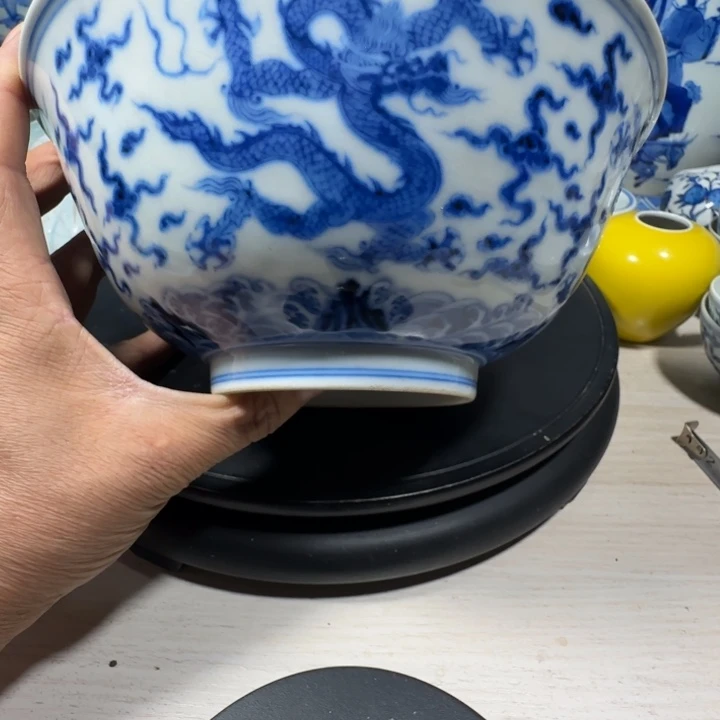 正***戒摆件青花花卉小小摆件