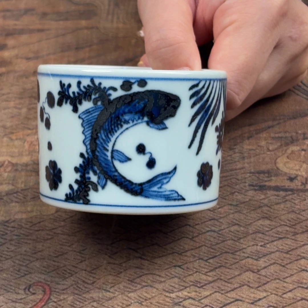 摆件景德镇青花鱼藻 容天杯
