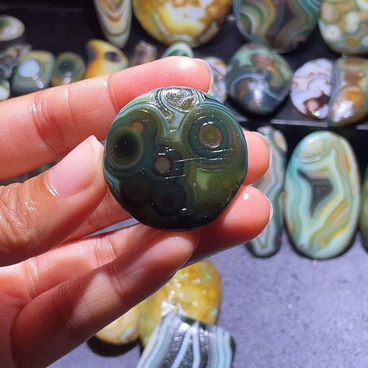 玛瑙/玉髓珠宝奇石未镶嵌虫*