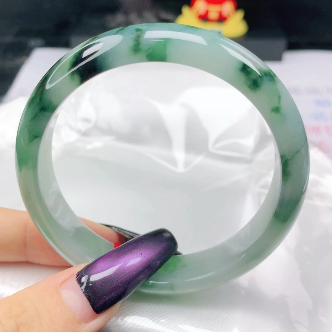 翡翠未镶嵌手镯翡翠56.7冰胶润飘花正圈