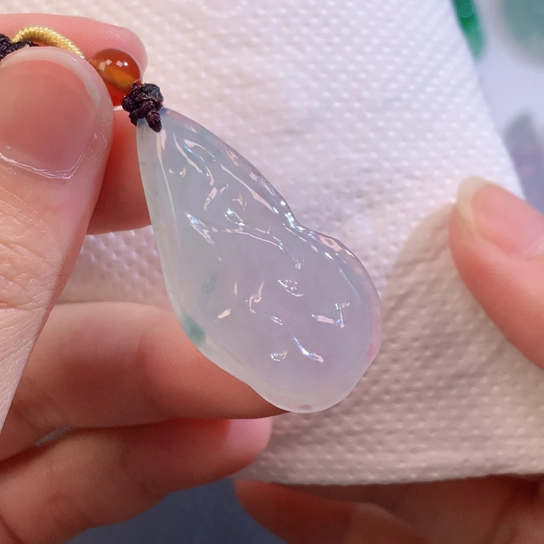 翡翠未镶嵌吊坠(不含链)79