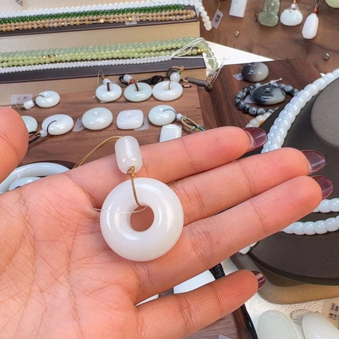 和田玉（白玉）未镶嵌颈饰