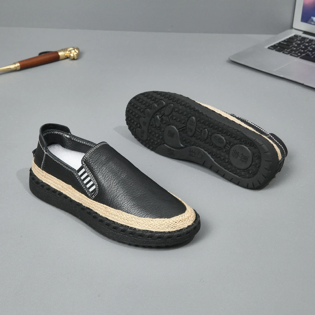 2025秋季新款中国风男潮流百搭透气舒适手工缝制按摩鞋休闲皮鞋男