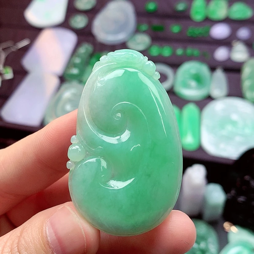 【闪购商品】吊坠(不含链)未镶嵌翡翠如意