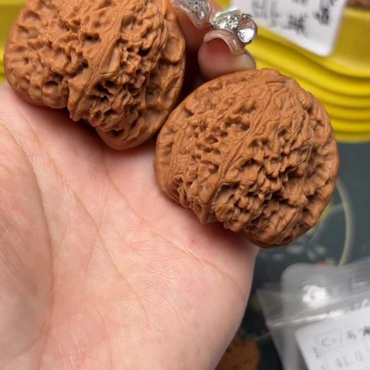 特***罗文玩核桃吊坠43-10664-02