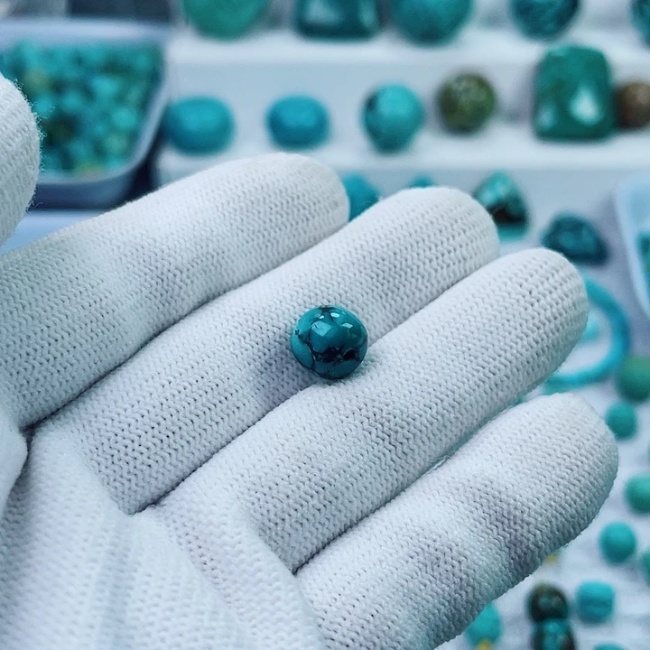 未镶嵌绿松石珠宝奇石