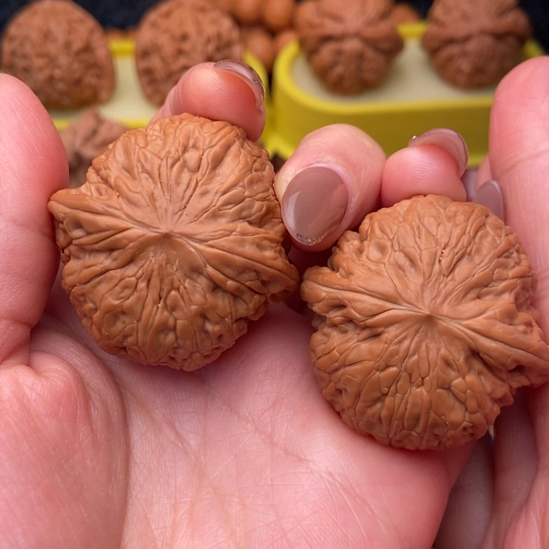 把件文玩核桃40红皮 铁锤