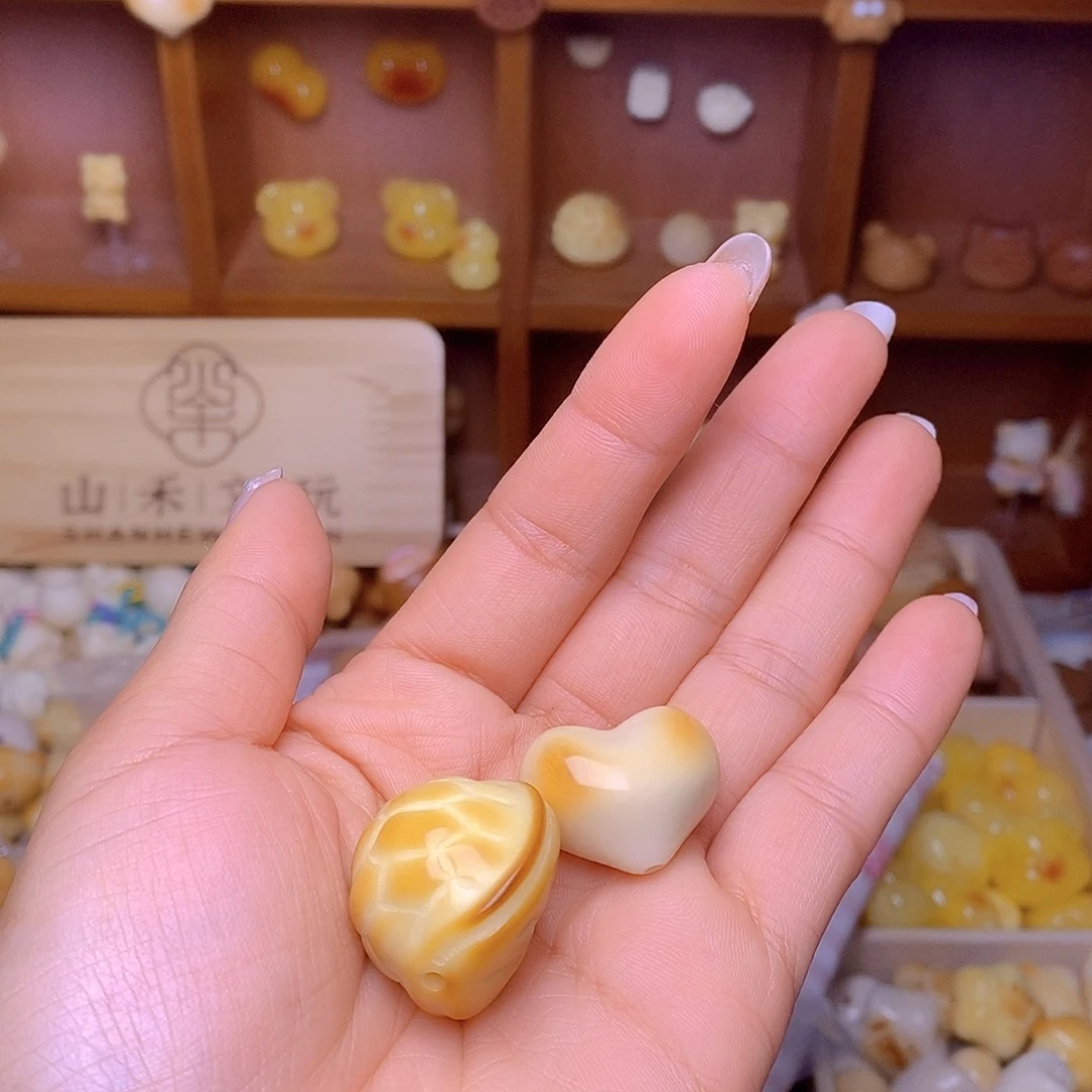 吊坠猴头核桃大富甲和炭烤心