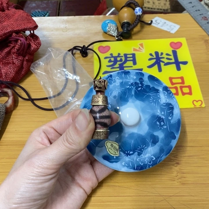 摆件中古工艺品一件