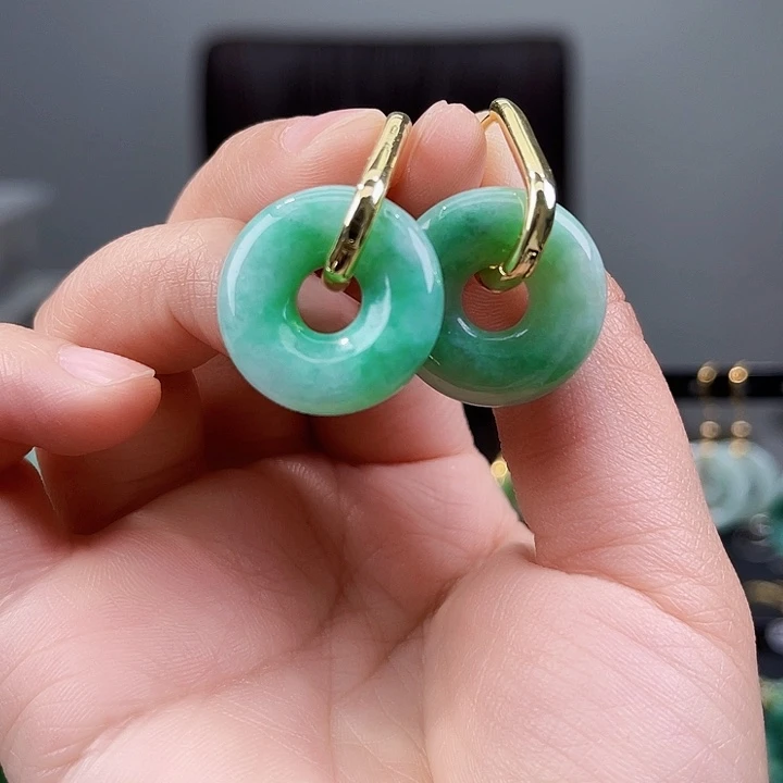 翡翠耳饰未镶嵌饰品