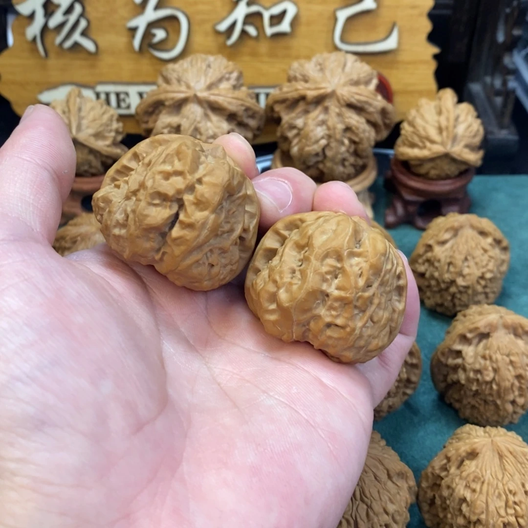 文玩核桃把件蛤蟆头微瑕40