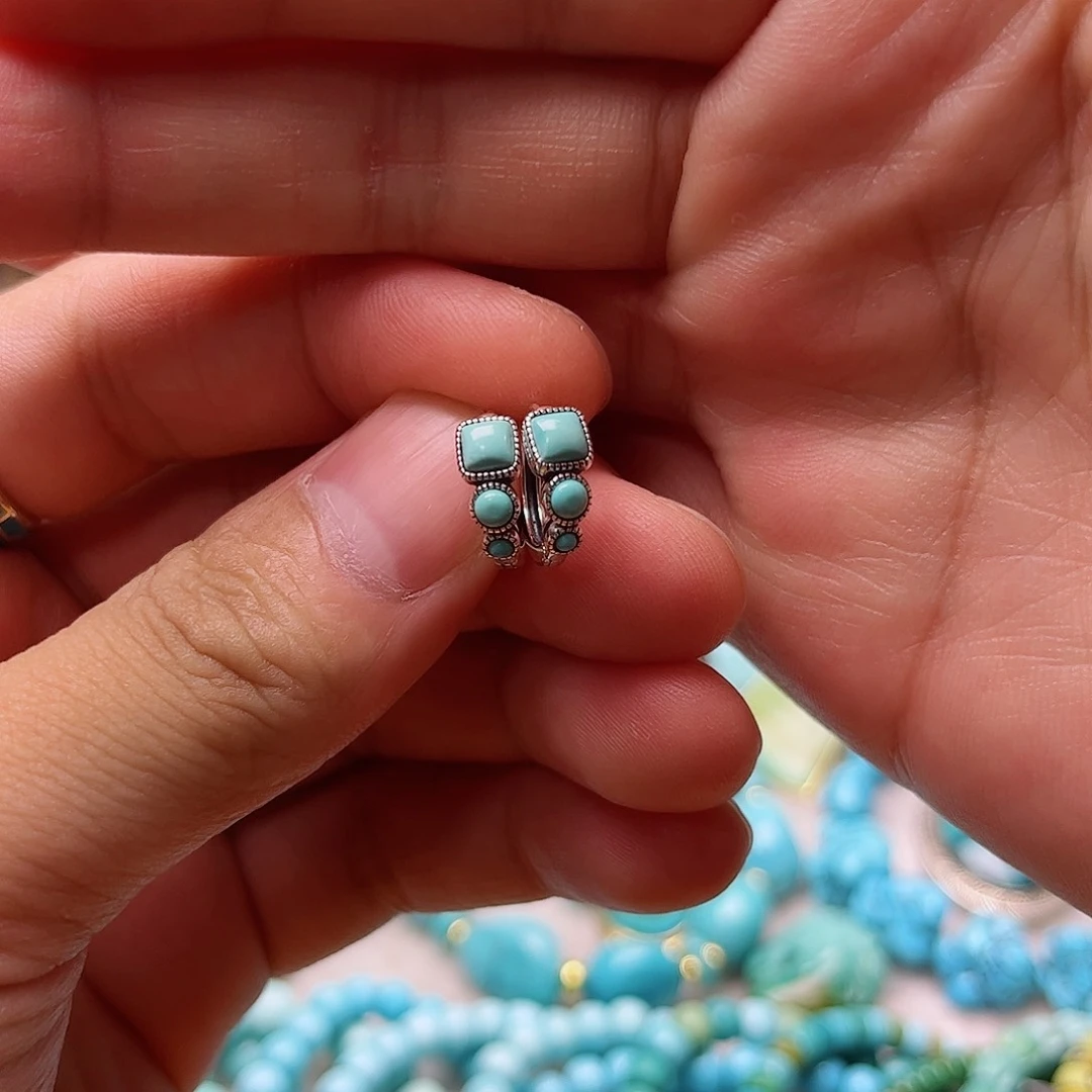 未镶嵌绿松石珠宝奇石