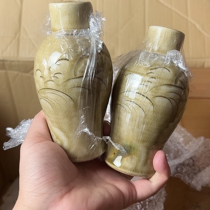 瓷片酒瓶一对对瓷器瓷器