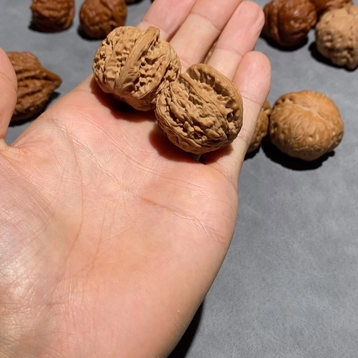 把件文玩核桃白狮子