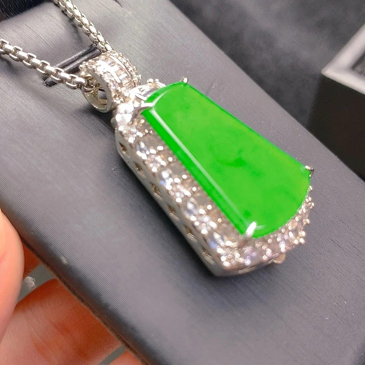 【闪购商品】翡翠未镶嵌颈饰翡翠